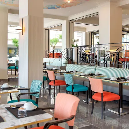 Plaza - Handwritten Collection Hotel