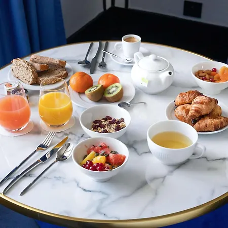 Plaza - Handwritten Collection ביאריץ