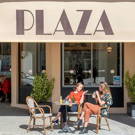 Отель Plaza - Handwritten Collection 4*