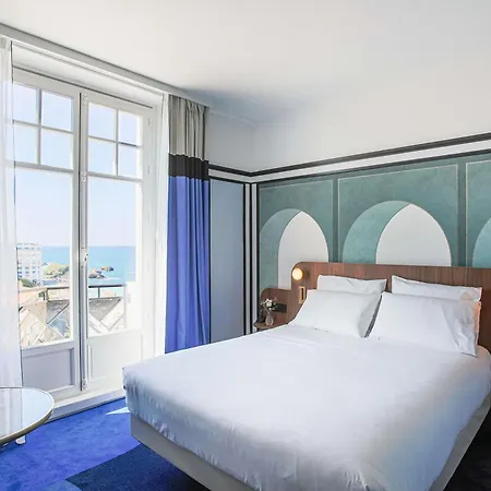 Hotel Plaza - Handwritten Collection 4*