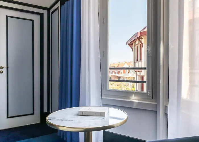 Plaza - Handwritten Collection מלון ביאריץ