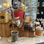 Plaza - Handwritten Collection