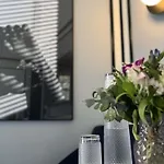 Plaza - Handwritten Collection 4*