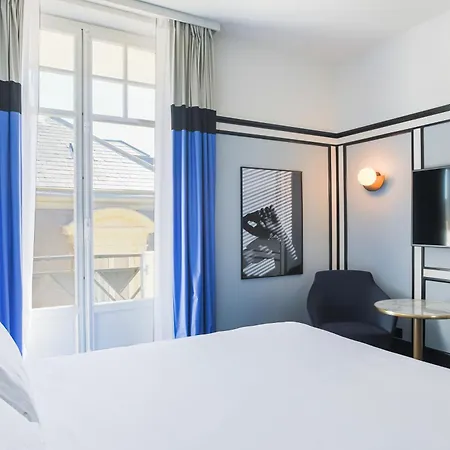 호텔 Plaza - Handwritten Collection