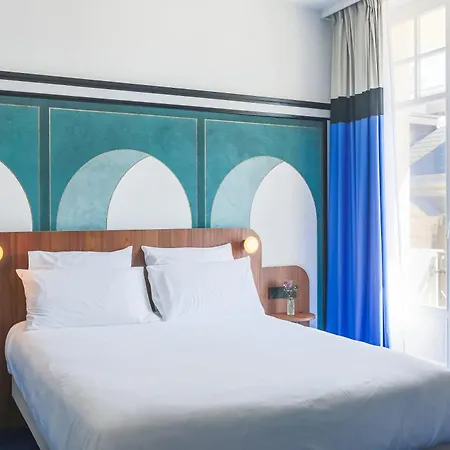 Mercure Plaza Centre 4*