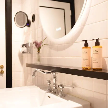 호텔 Plaza - Handwritten Collection