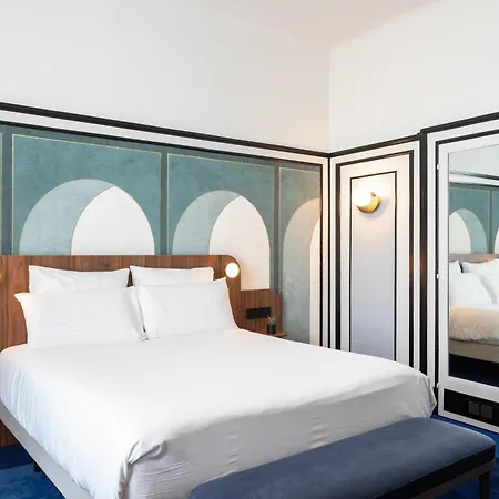 Plaza - Handwritten Collection 호텔 4*