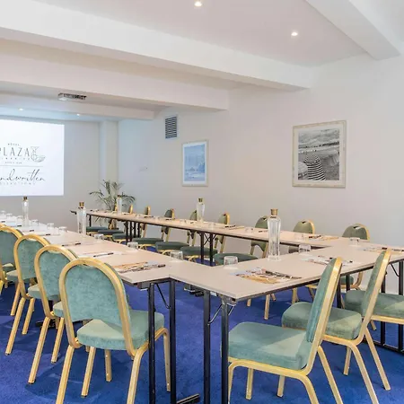 Mercure Plaza Centre Hotel