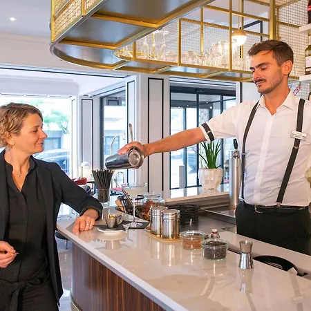 Plaza - Handwritten Collection Otel