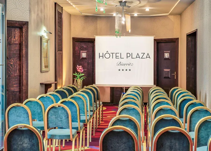 Plaza - Handwritten Collection Biarritz