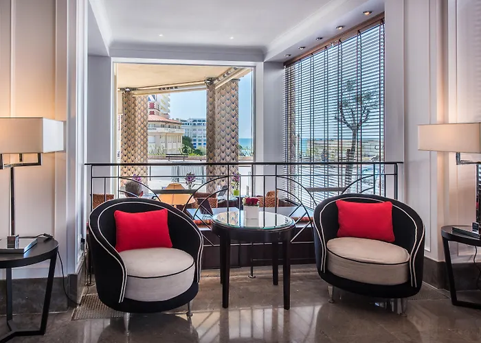 Plaza - Handwritten Collection Hotell