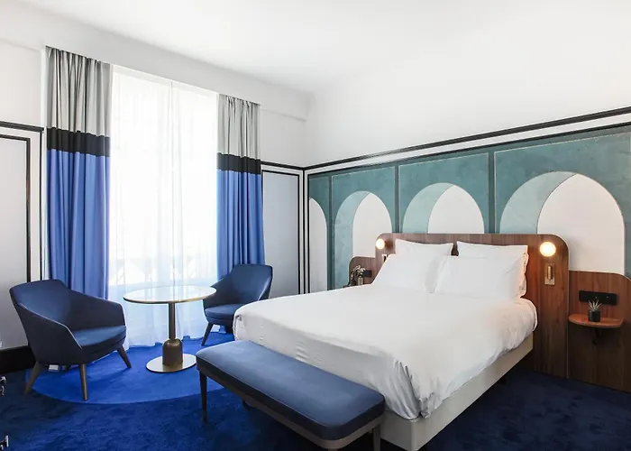 Otel Plaza - Handwritten Collection 4*