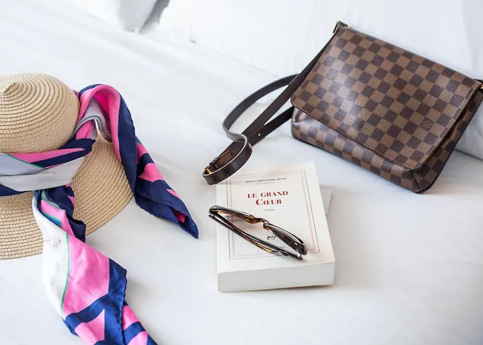 Отель Plaza - Handwritten Collection 4*