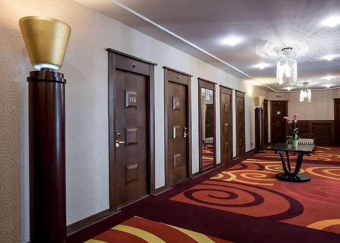 Plaza - Handwritten Collection Biarritz