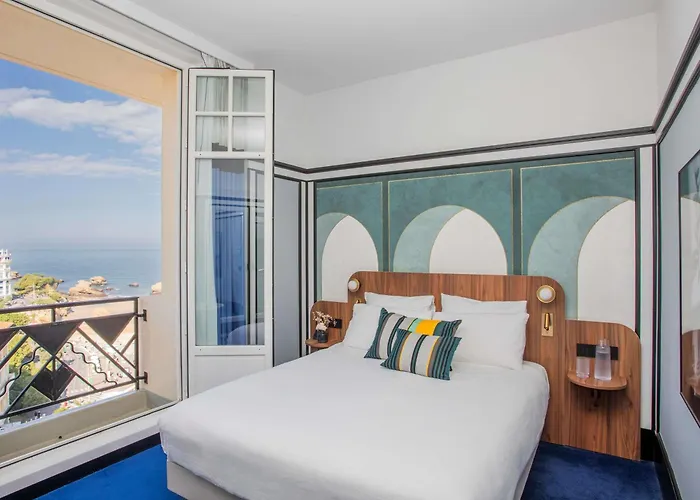 Otel Plaza - Handwritten Collection 4*