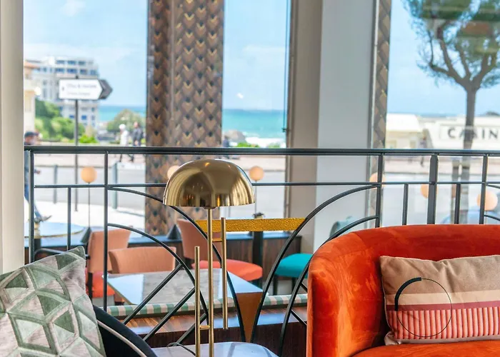 Otel Plaza - Handwritten Collection 4*