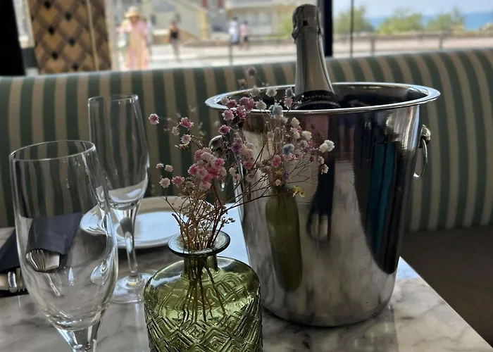 Otel Plaza - Handwritten Collection Biarritz