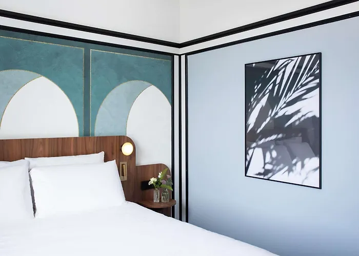 Plaza - Handwritten Collection Otel