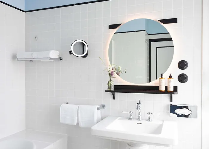 Plaza - Handwritten Collection Otel